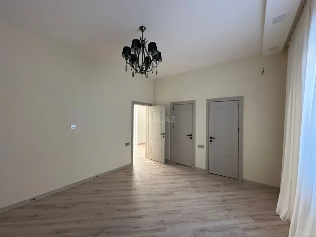 Satılır 4 otaqlı həyət evi 140 m²