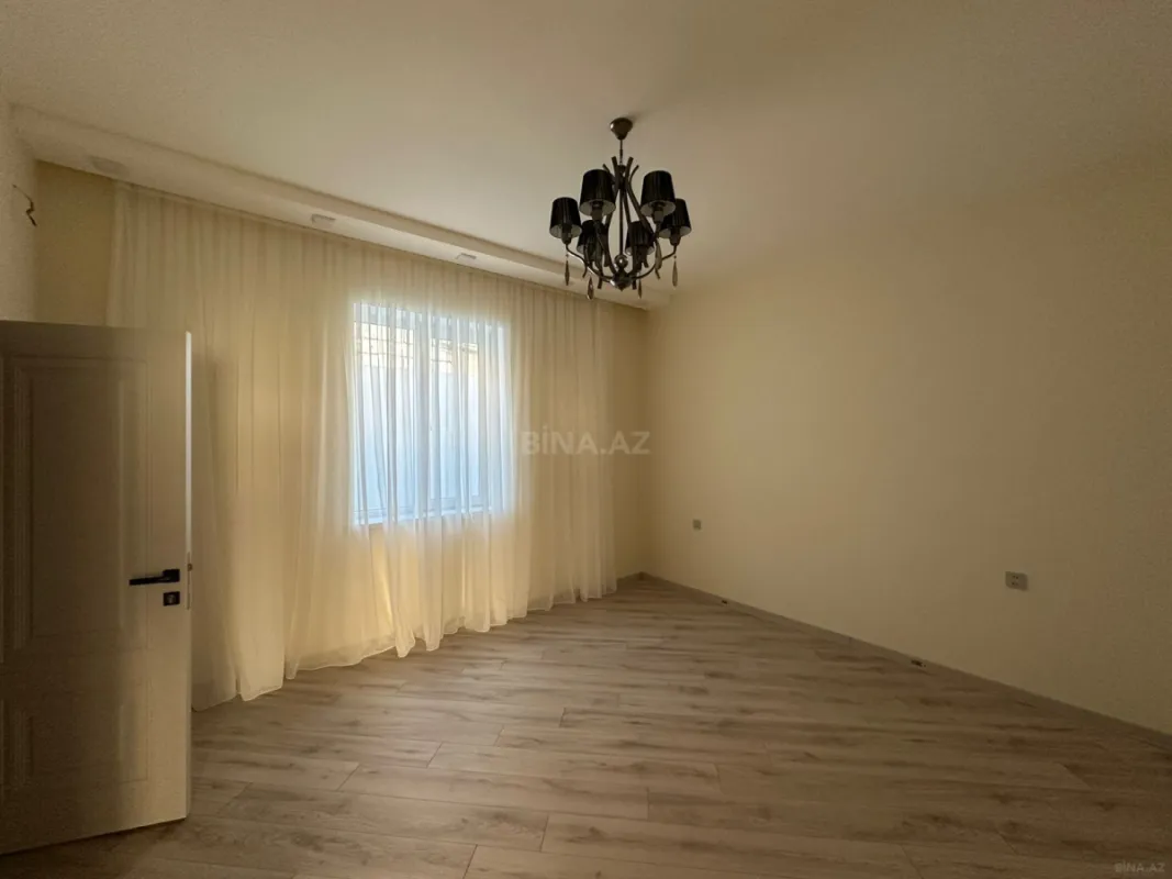 Satılır 4 otaqlı həyət evi 140 m²