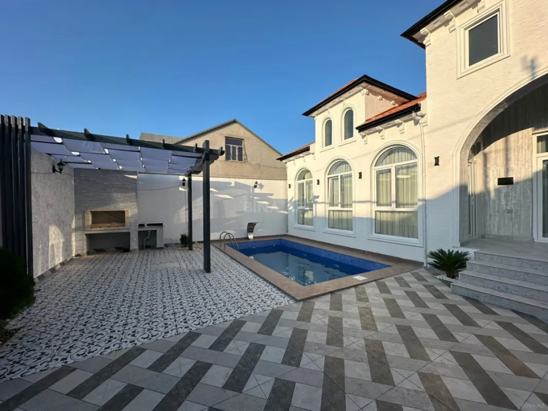 Satılır 4 otaqlı həyət evi 140 m²