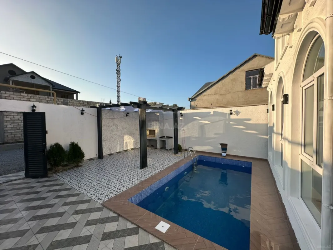 Satılır 4 otaqlı həyət evi 140 m²