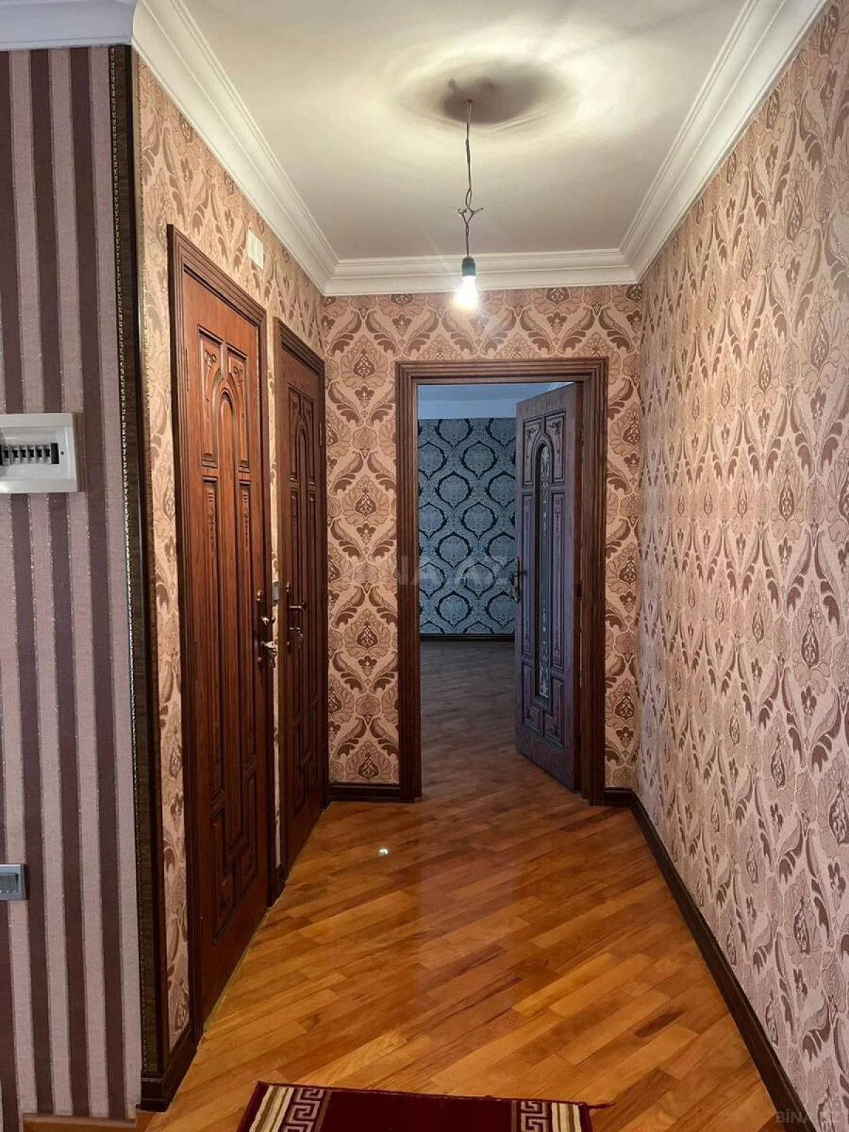 Satılır 20 otaqlı həyət evi 800 m²