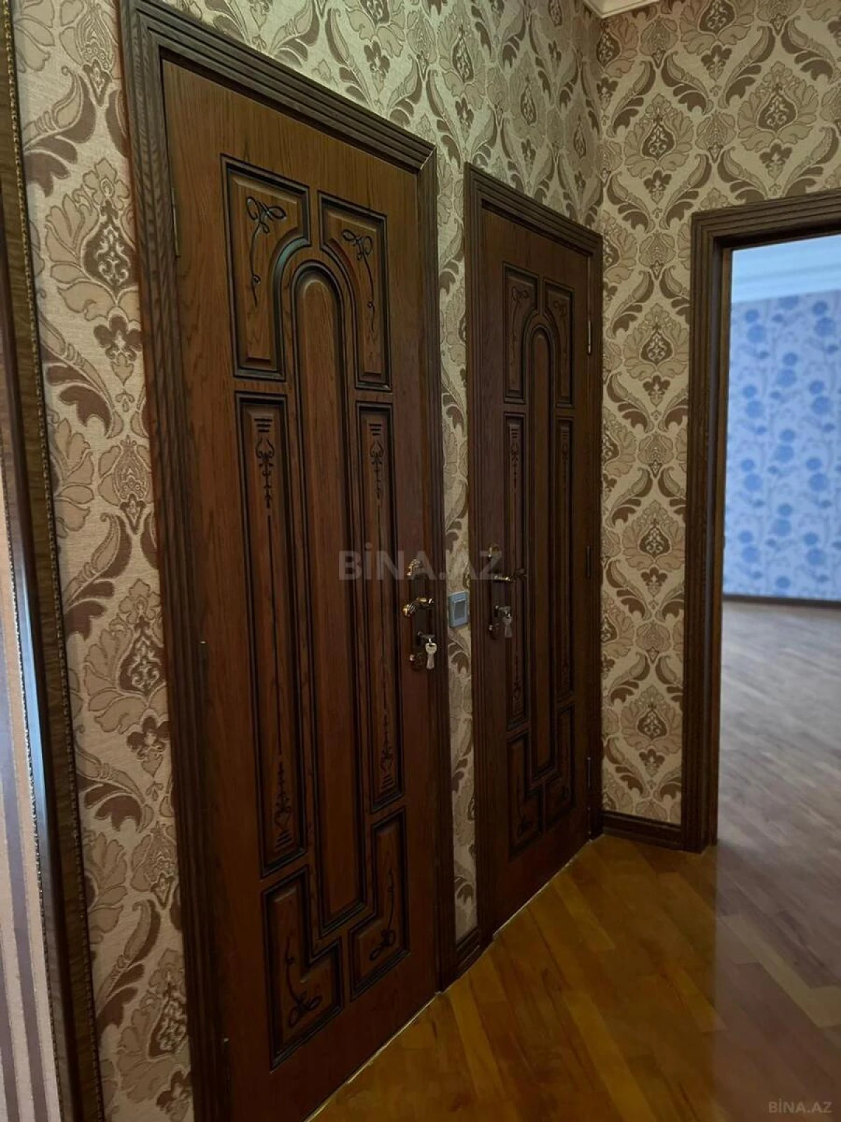 Satılır 20 otaqlı həyət evi 800 m²