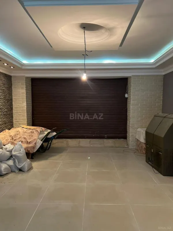 Satılır 20 otaqlı həyət evi 800 m²