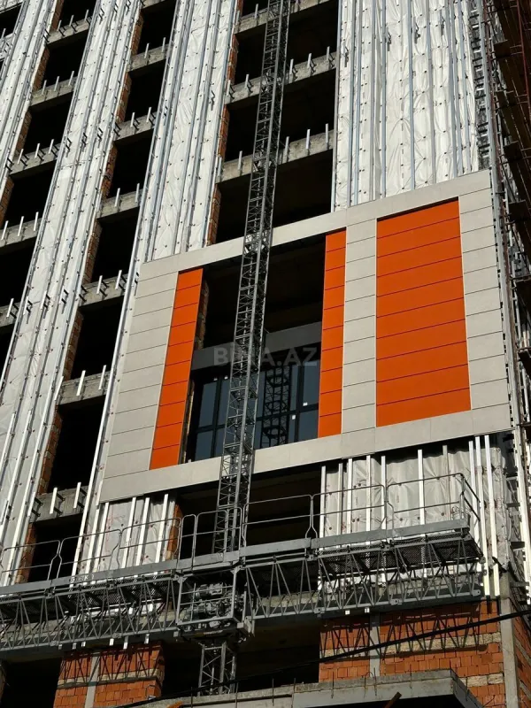 Satılır 2 otaqlı mənzil 111 m²