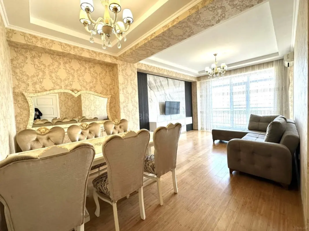 Kirayə verilir 2 otaqlı mənzil 74 m²