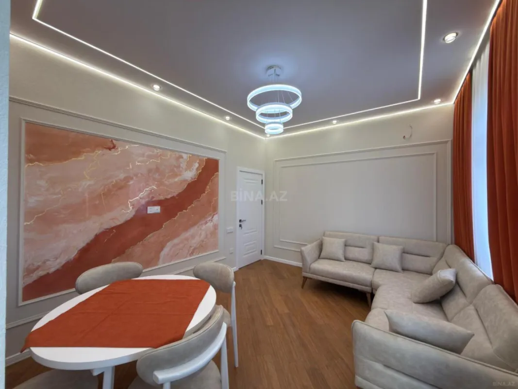 Satılır 2 otaqlı mənzil 76 m²