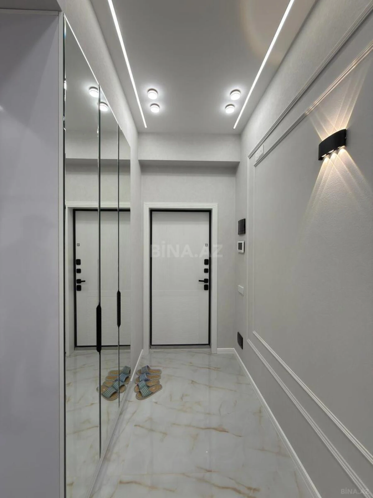 Satılır 2 otaqlı mənzil 76 m²