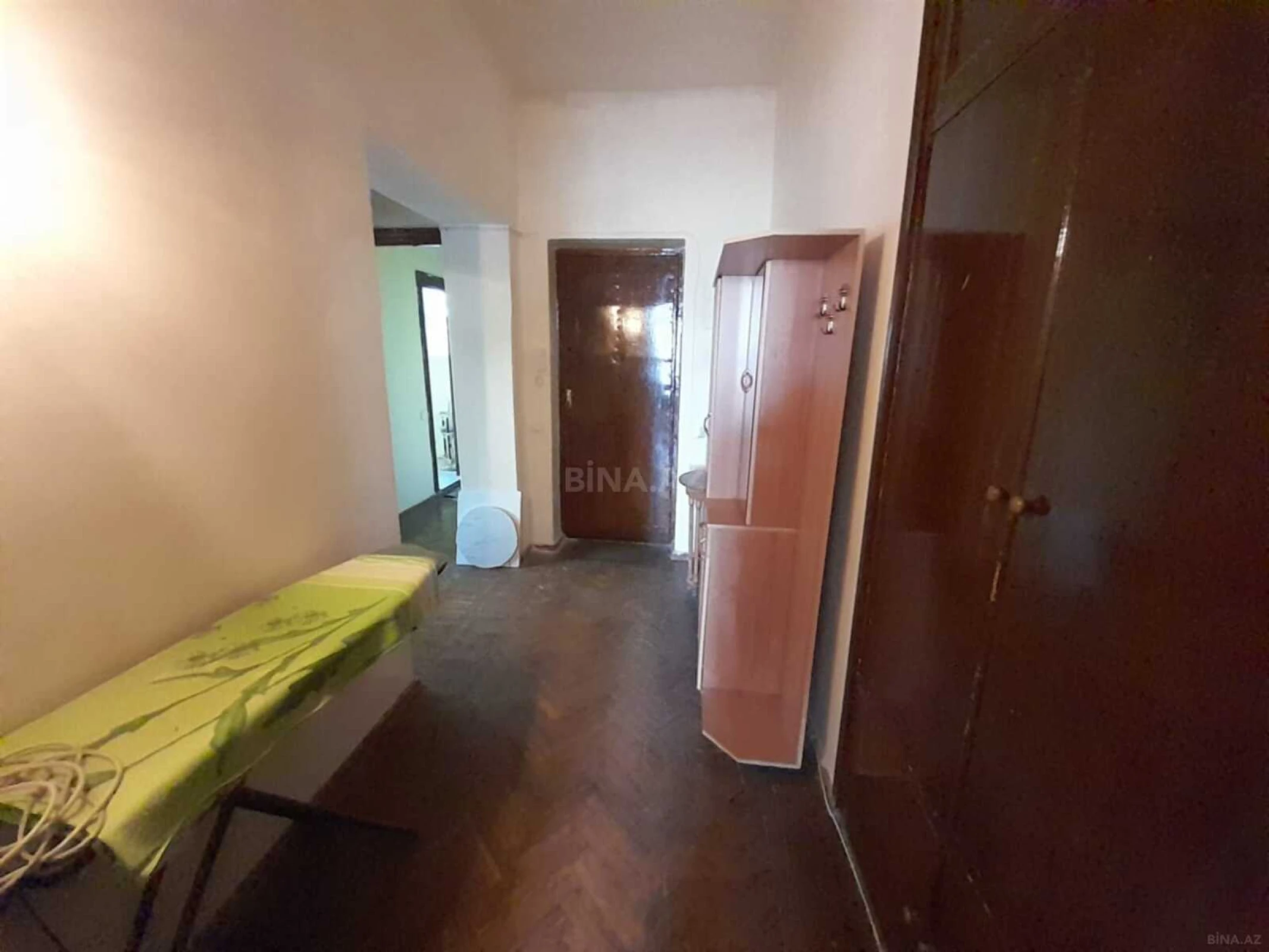Satılır 3 otaqlı mənzil 93 m²