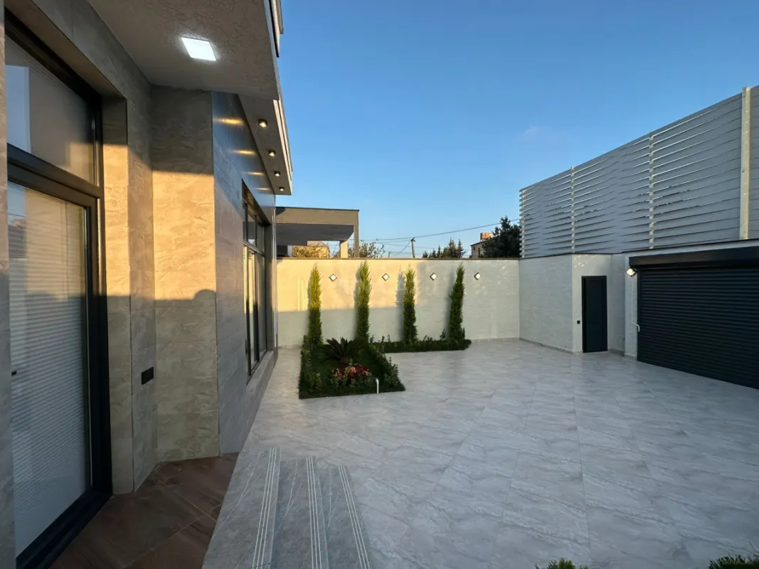 Satılır 4 otaqlı həyət evi 140 m²