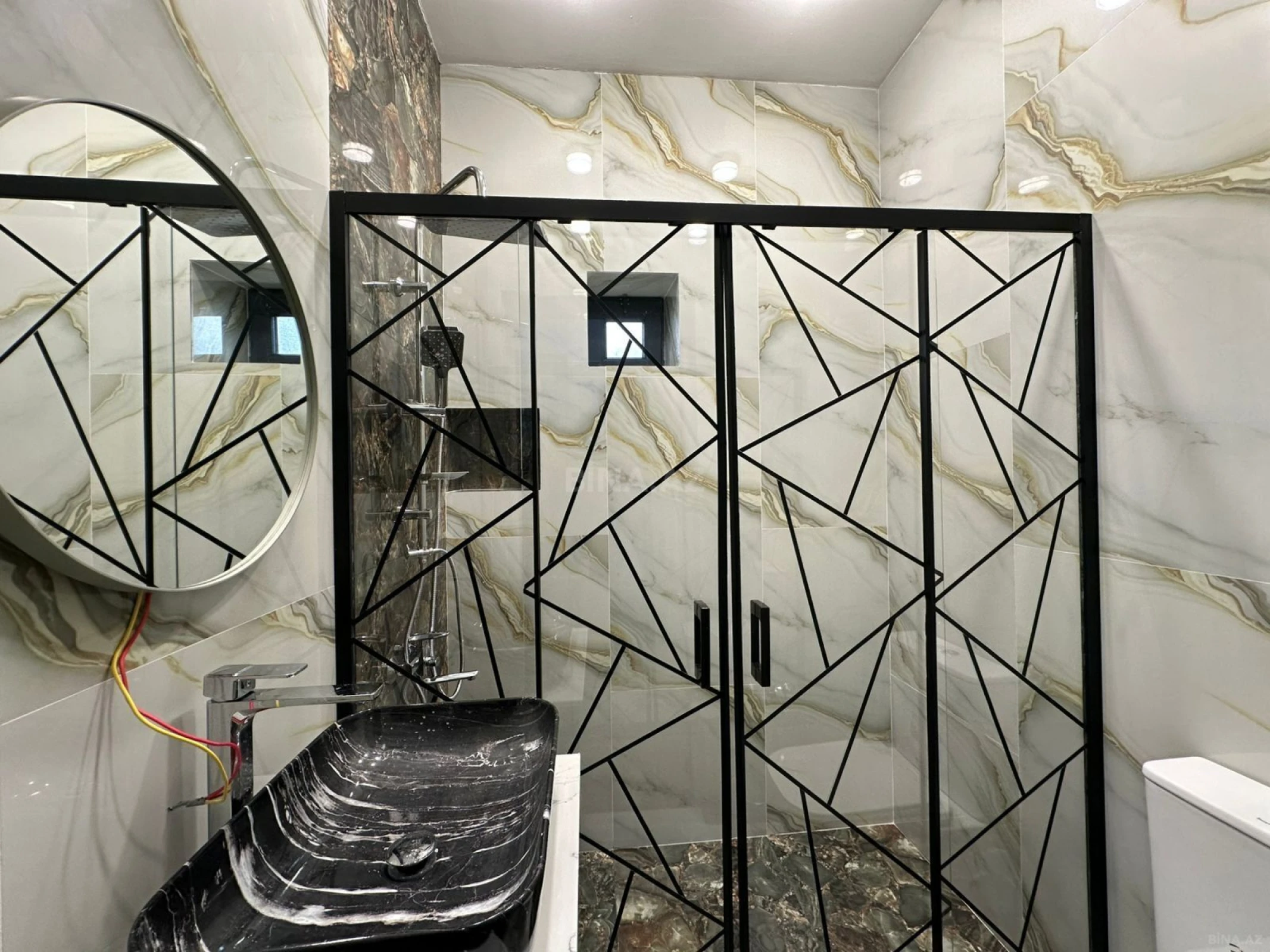 Satılır 4 otaqlı həyət evi 140 m²