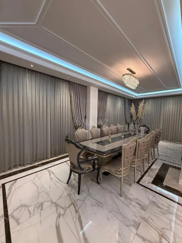 Satılır 7 otaqlı həyət evi 760 m²