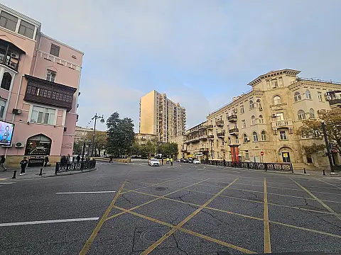 Kirayə verilir obyekt 80 m² — Bakı, İçərişəhər 80.00 m²