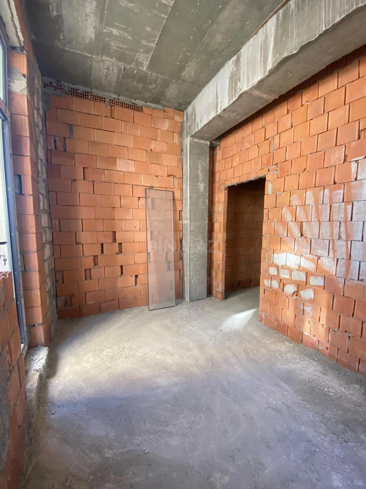 Satılır 3 otaqlı mənzil 77 m²