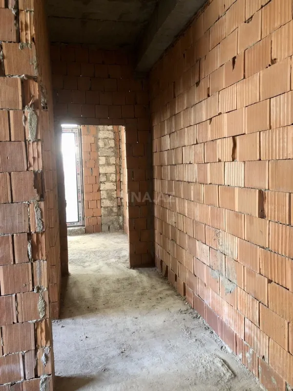 Satılır 3 otaqlı mənzil 77 m²