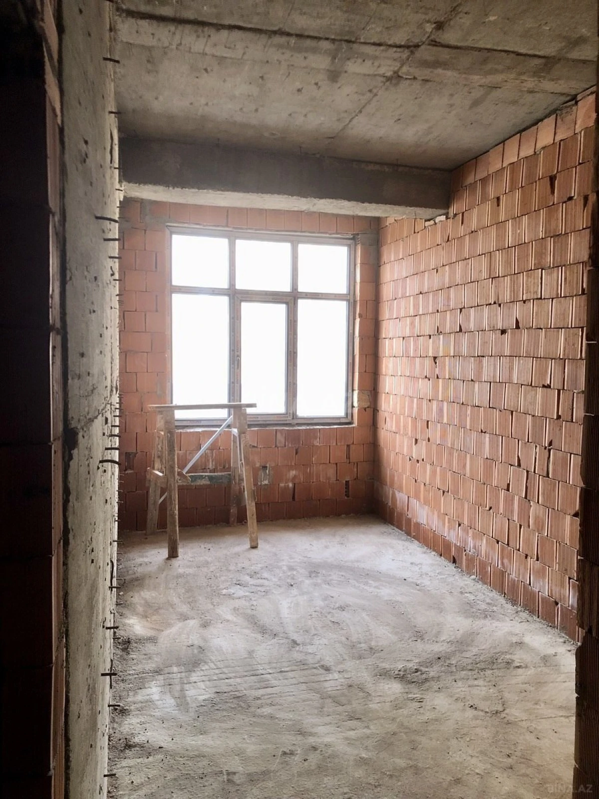 Satılır 3 otaqlı mənzil 77 m²