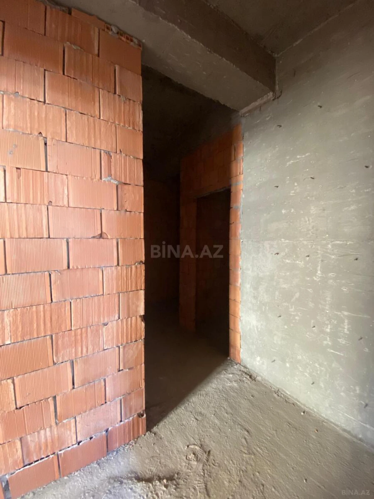 Satılır 3 otaqlı mənzil 77 m²