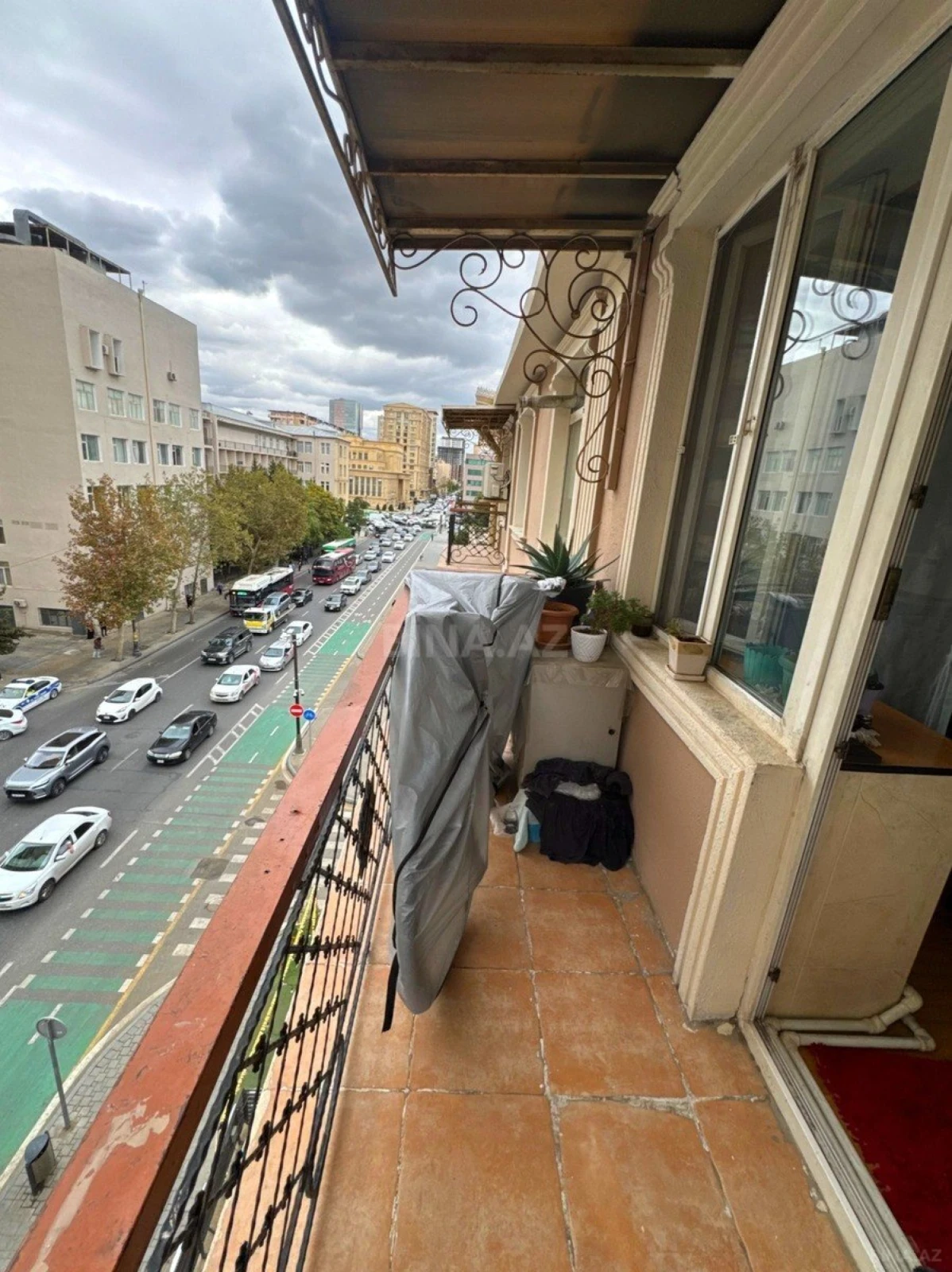 Satılır 2 otaqlı mənzil 52 m²