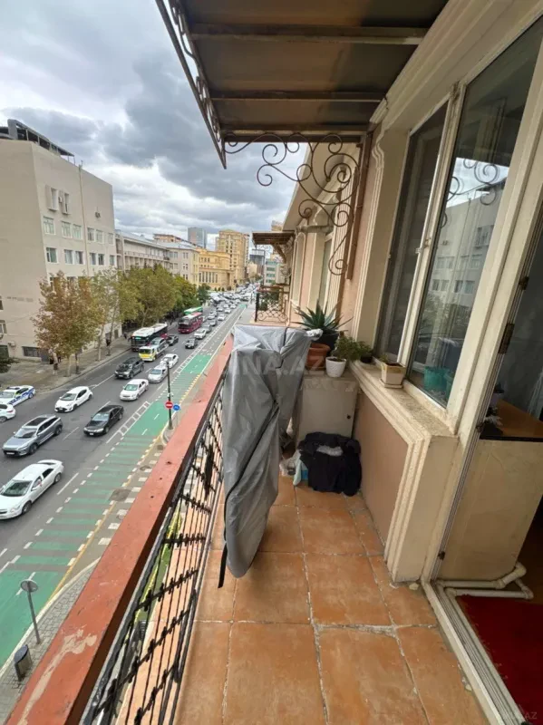 Satılır 2 otaqlı mənzil 52 m²