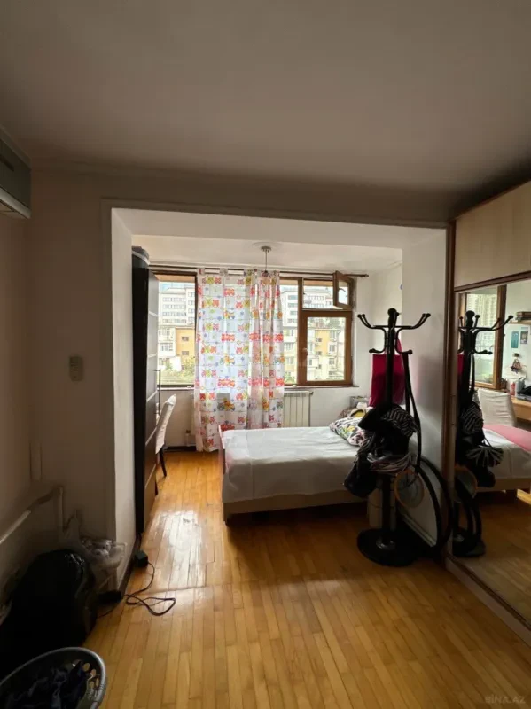 Satılır 2 otaqlı mənzil 52 m²