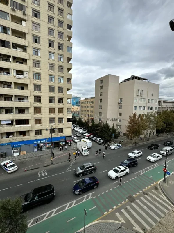 Satılır 2 otaqlı mənzil 52 m²