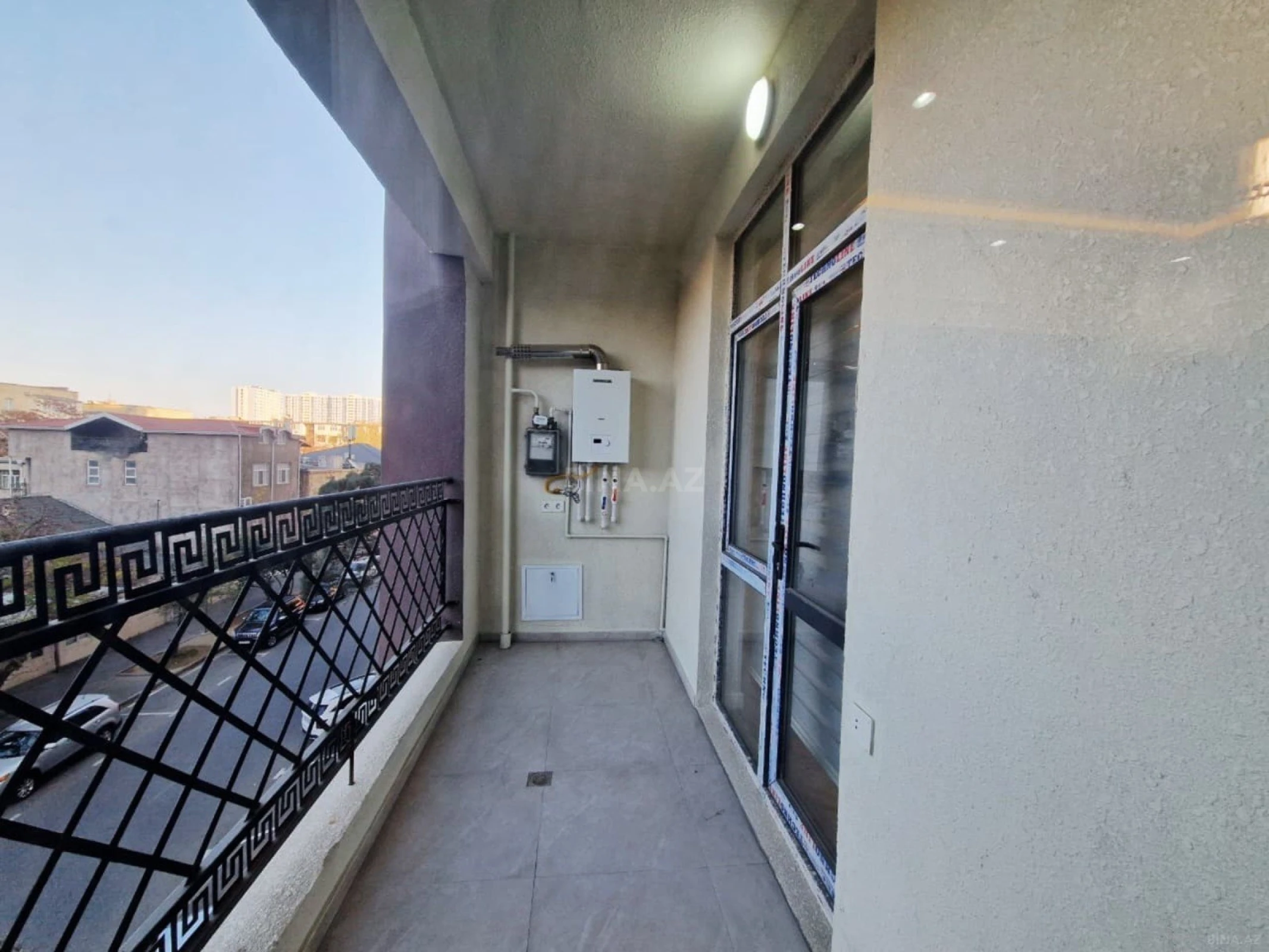Satılır 2 otaqlı mənzil 85 m²