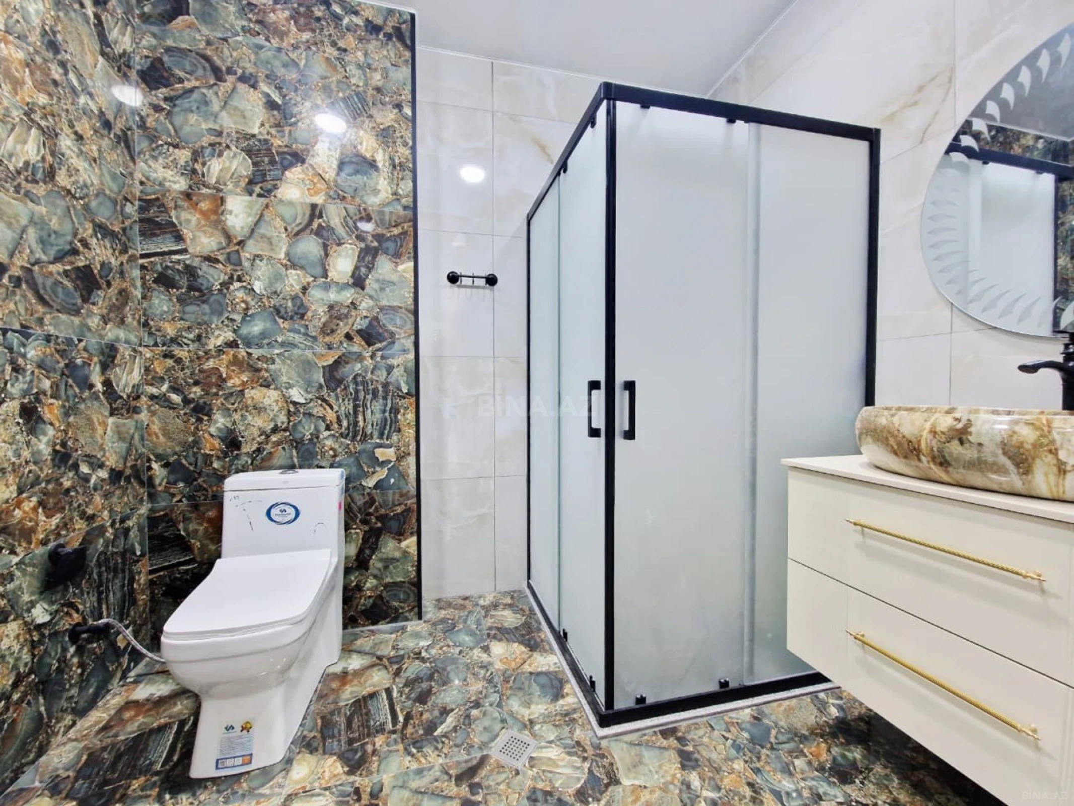 Satılır 2 otaqlı mənzil 85 m²