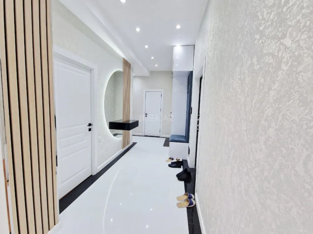 Satılır 2 otaqlı mənzil 85 m²