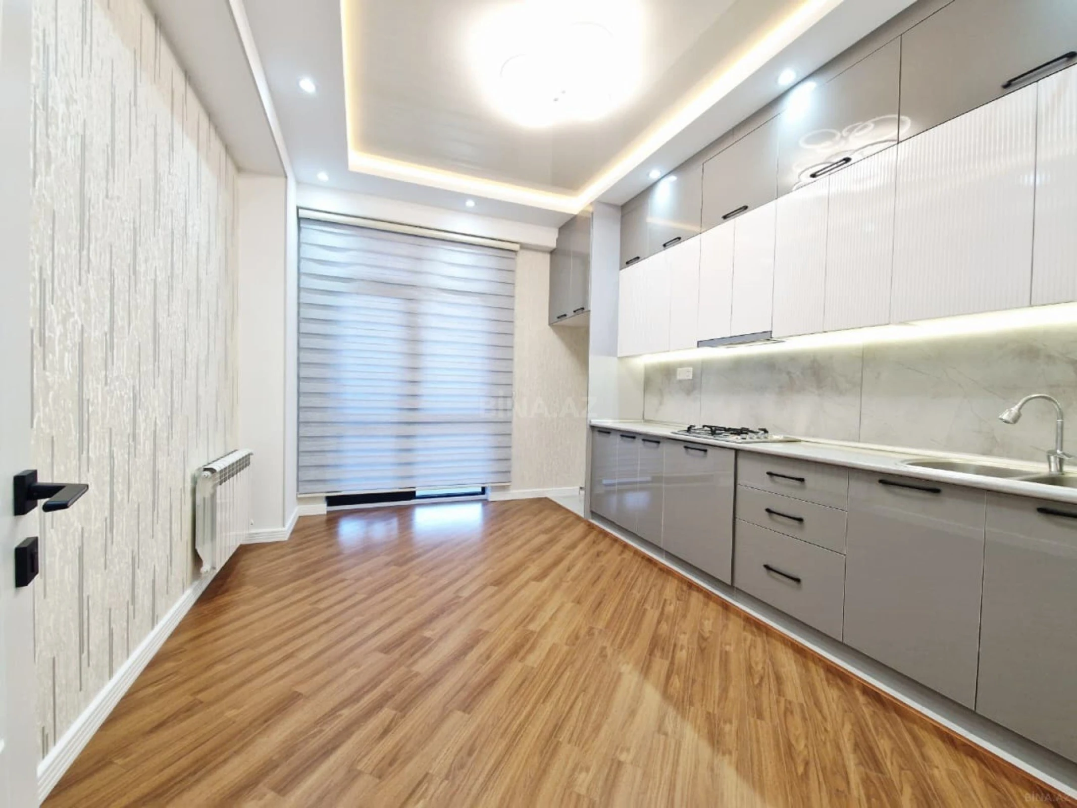 Satılır 2 otaqlı mənzil 85 m²