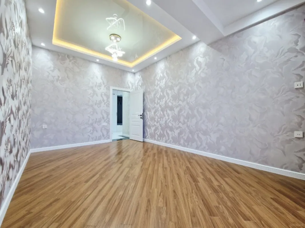 Satılır 2 otaqlı mənzil 85 m²