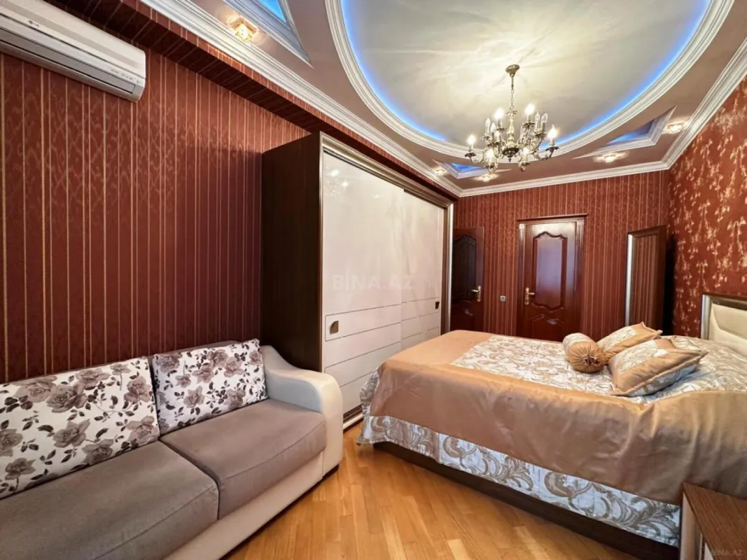 Kirayə verilir 4 otaqlı mənzil 150 m²