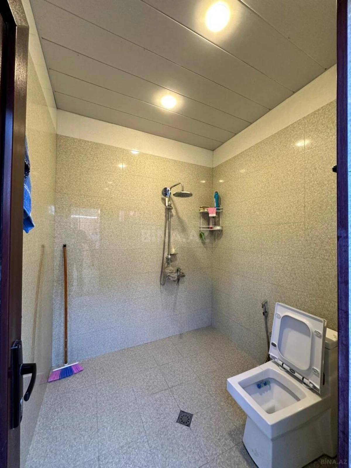 Satılır 5 otaqlı həyət evi 130 m²