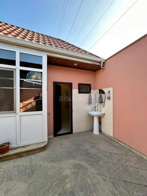 Satılır 5 otaqlı həyət evi 130 m²