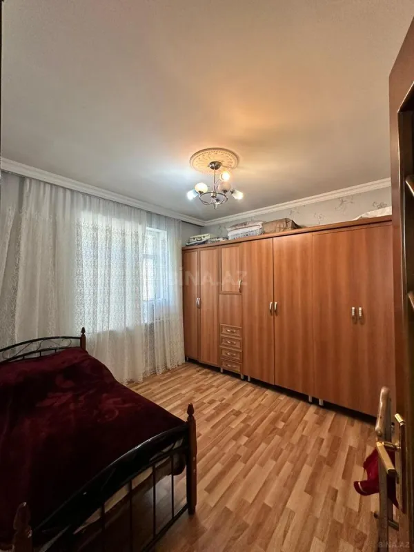 Satılır 5 otaqlı həyət evi 130 m²