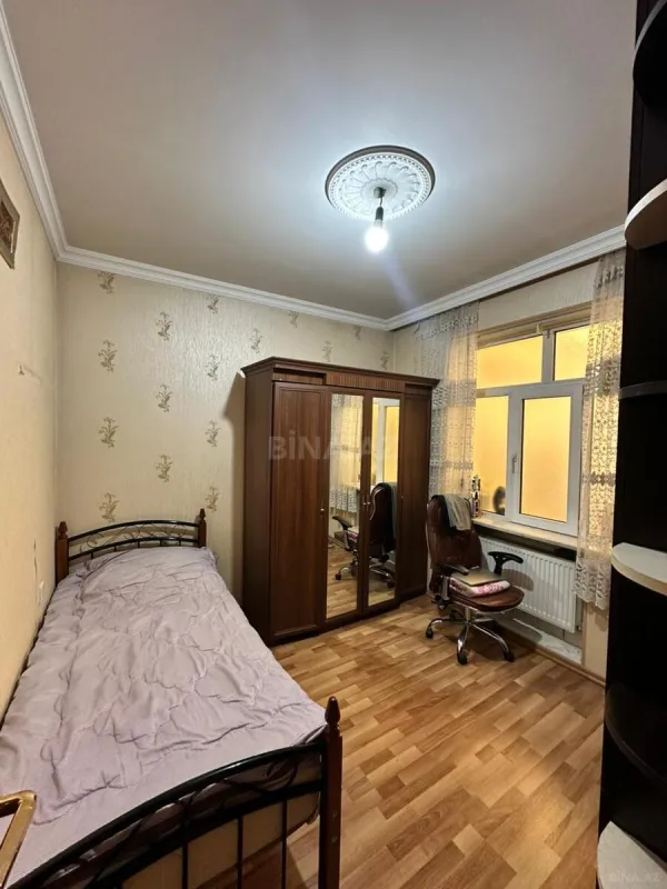 Satılır 5 otaqlı həyət evi 130 m²