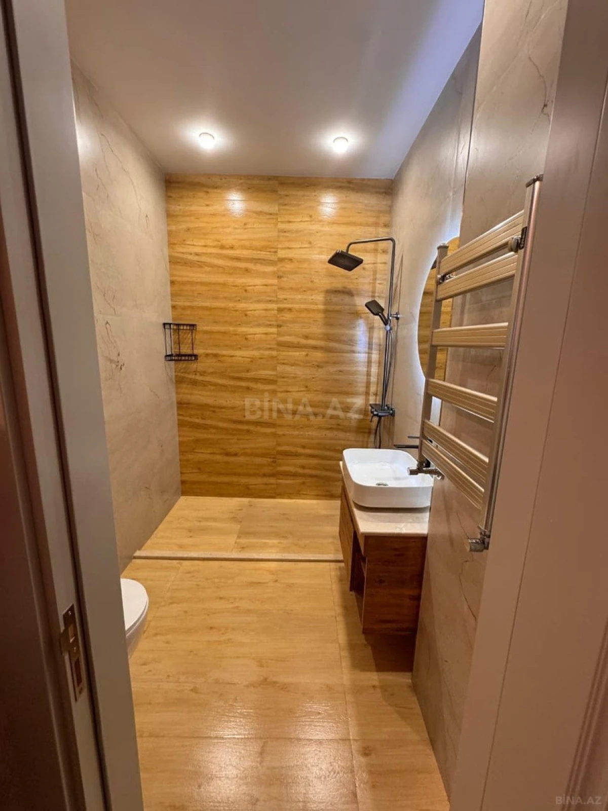 Satılır 2 otaqlı mənzil 91 m²