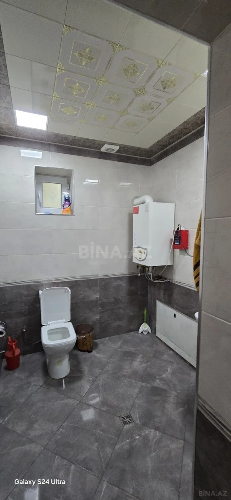 Satılır 5 otaqlı həyət evi 240 m²