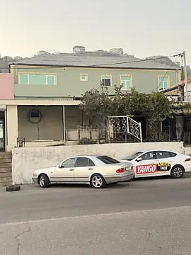 Satılır 6 otaqlı həyət evi 220 m²