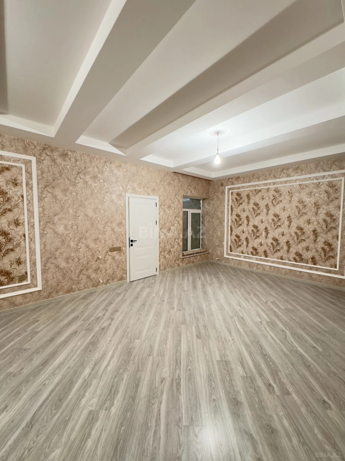 Satılır 6 otaqlı həyət evi 220 m²