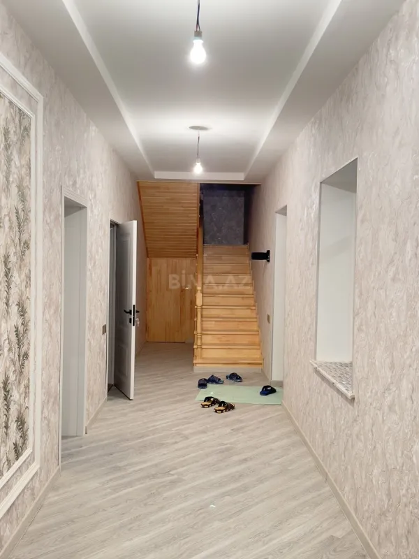 Satılır 6 otaqlı həyət evi 220 m²