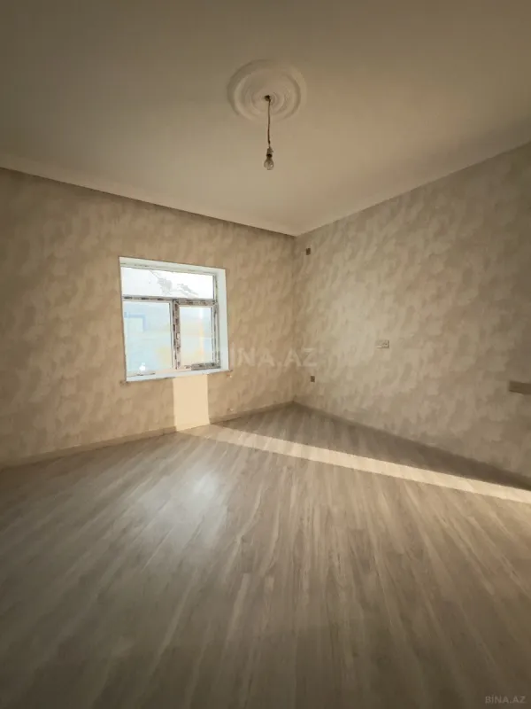 Satılır 6 otaqlı həyət evi 220 m²