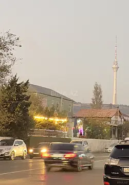 Satılır 6 otaqlı həyət evi 220 m²