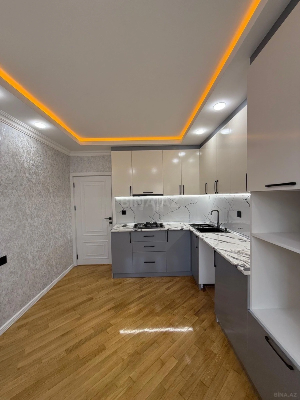 Satılır 2 otaqlı mənzil 65 m²