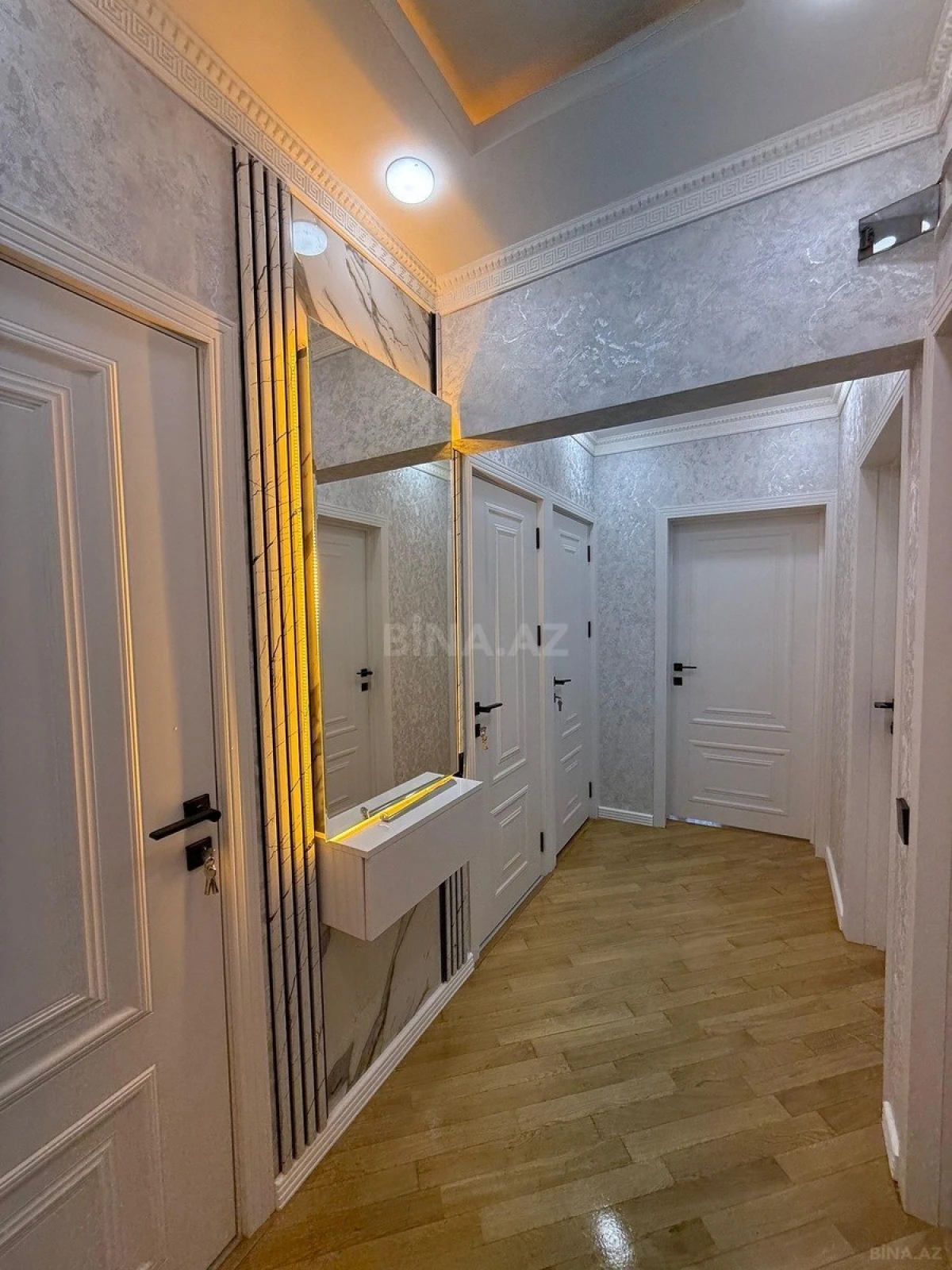 Satılır 2 otaqlı mənzil 65 m²