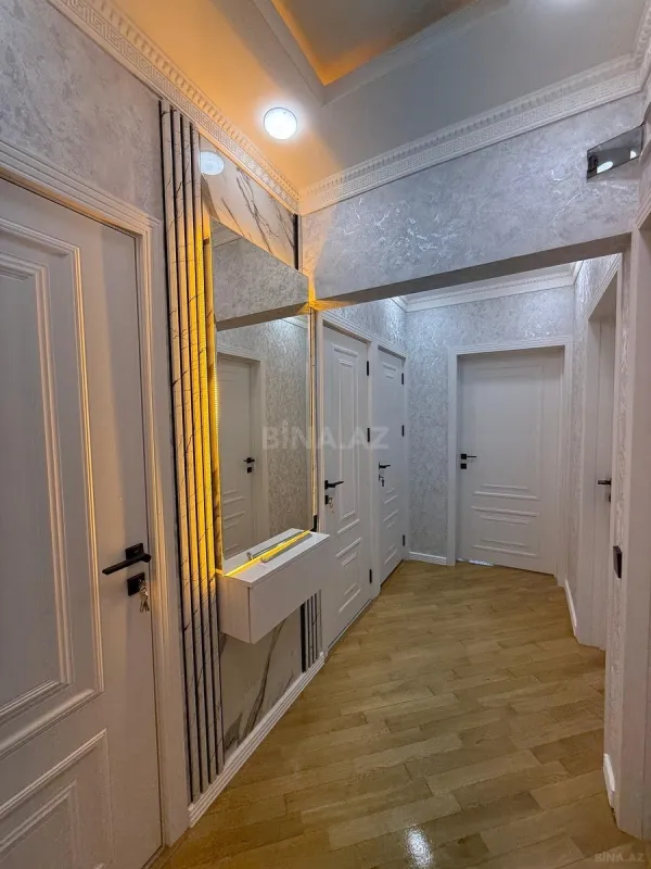 Satılır 2 otaqlı mənzil 65 m²