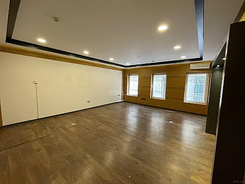 Kirayə verilir obyekt 2000 m²