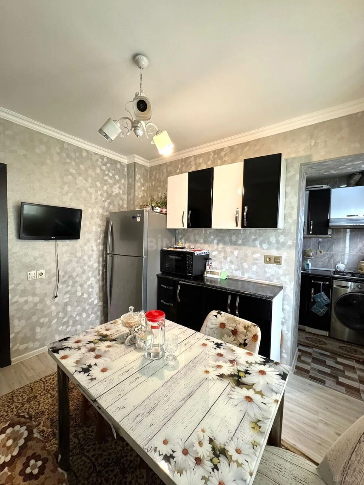 Satılır 4 otaqlı mənzil 109 m²