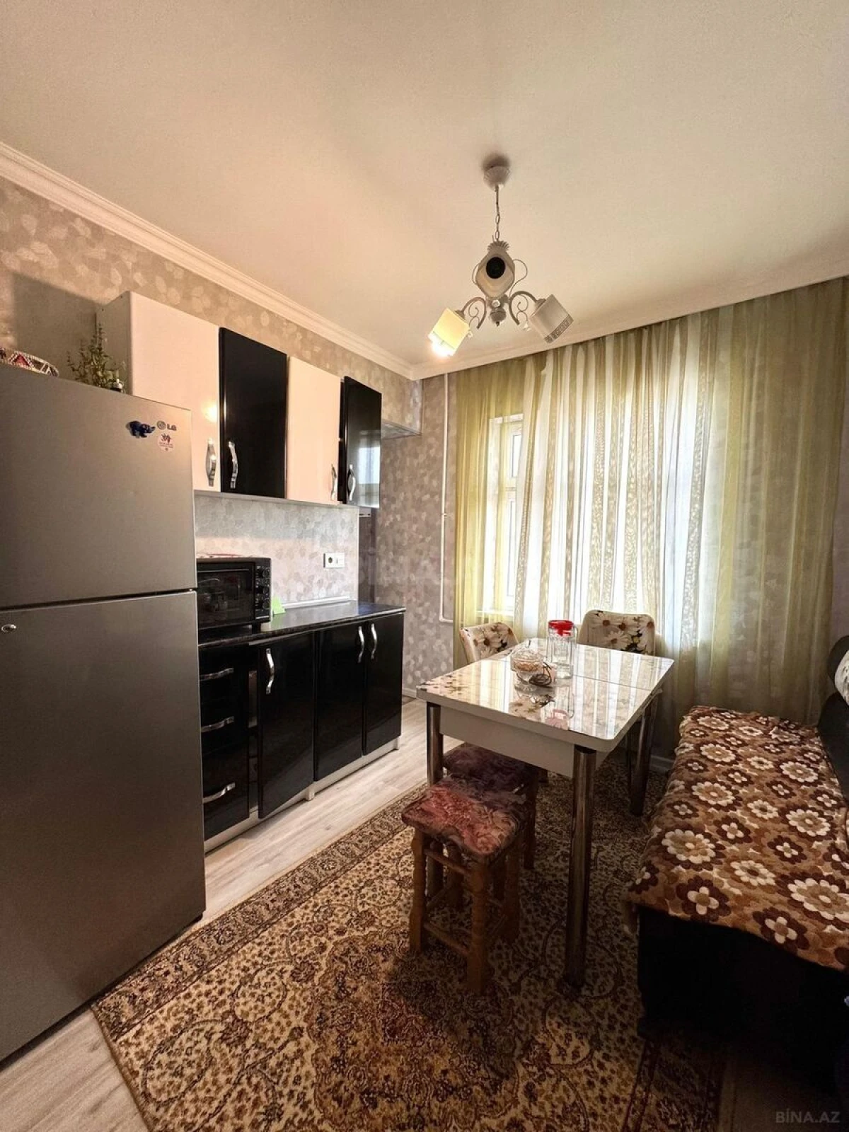 Satılır 4 otaqlı mənzil 109 m²