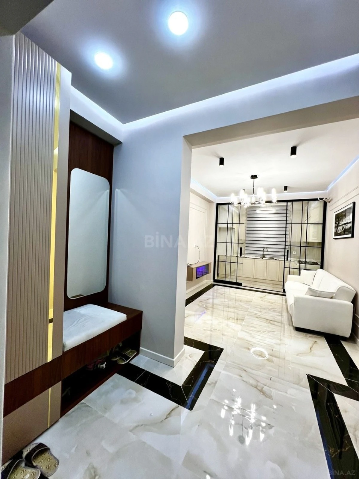 Satılır 2 otaqlı mənzil 52 m²