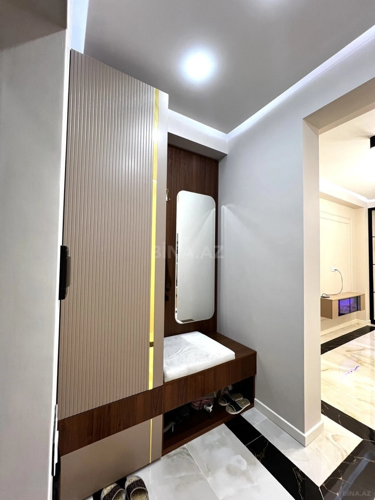 Satılır 2 otaqlı mənzil 52 m²
