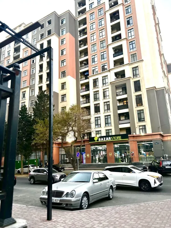 Satılır 2 otaqlı mənzil 52 m²
